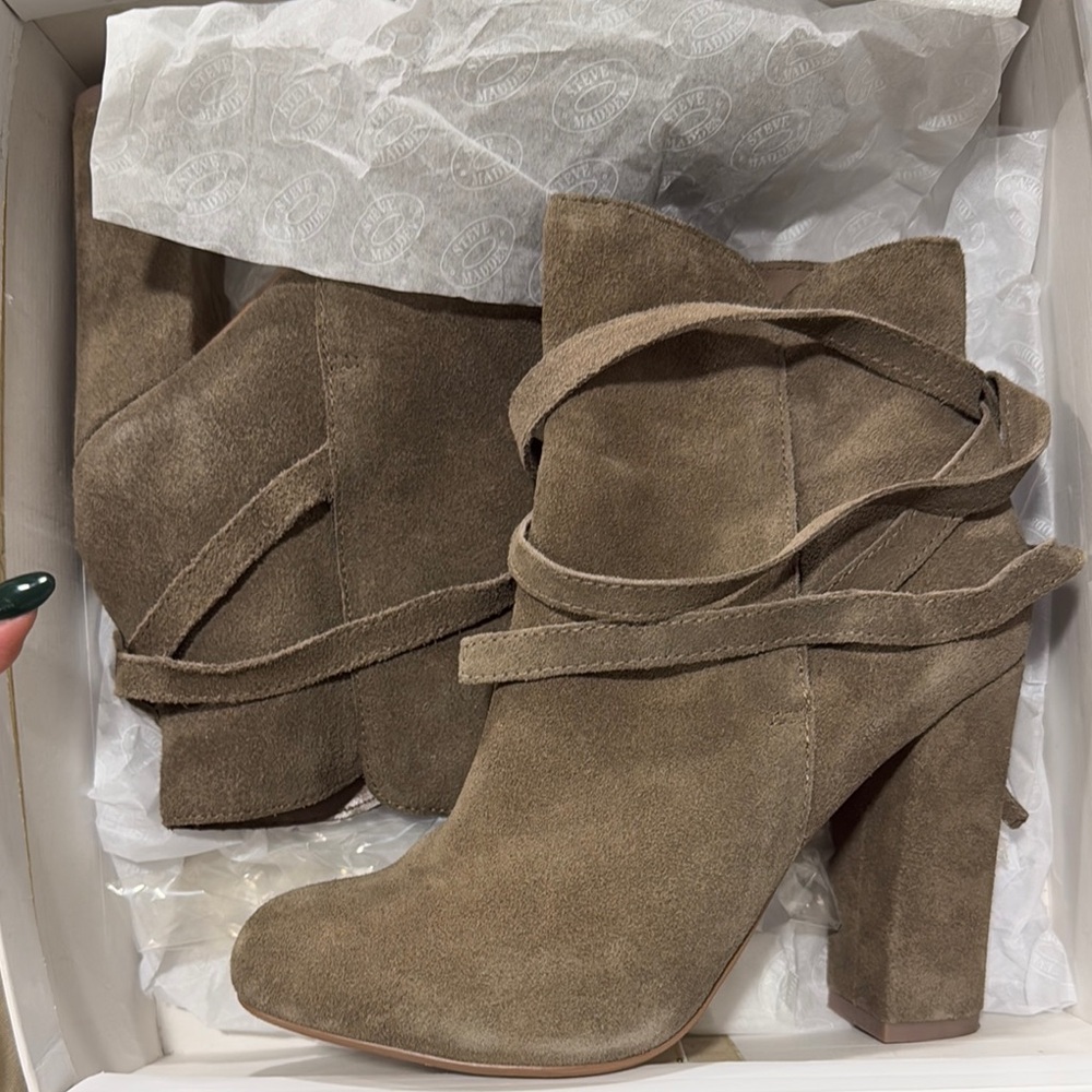 Suede Ankle Boots - Taupe